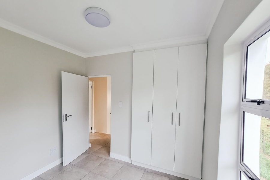 To Let 2 Bedroom Property for Rent in Parsonsvlei Eastern Cape